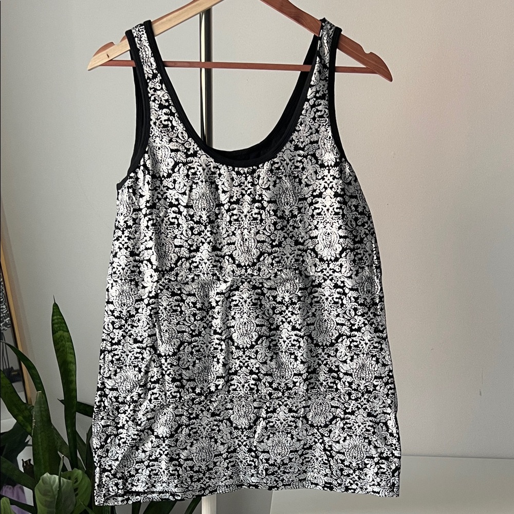 No Boundaries metallic silver Black Tank Top 2XL